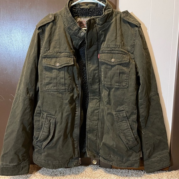 Levis Two Pocket Trucker Utility Jacket Pocket Military Faux Sherpa Lined Warm M - Picture 16 of 16